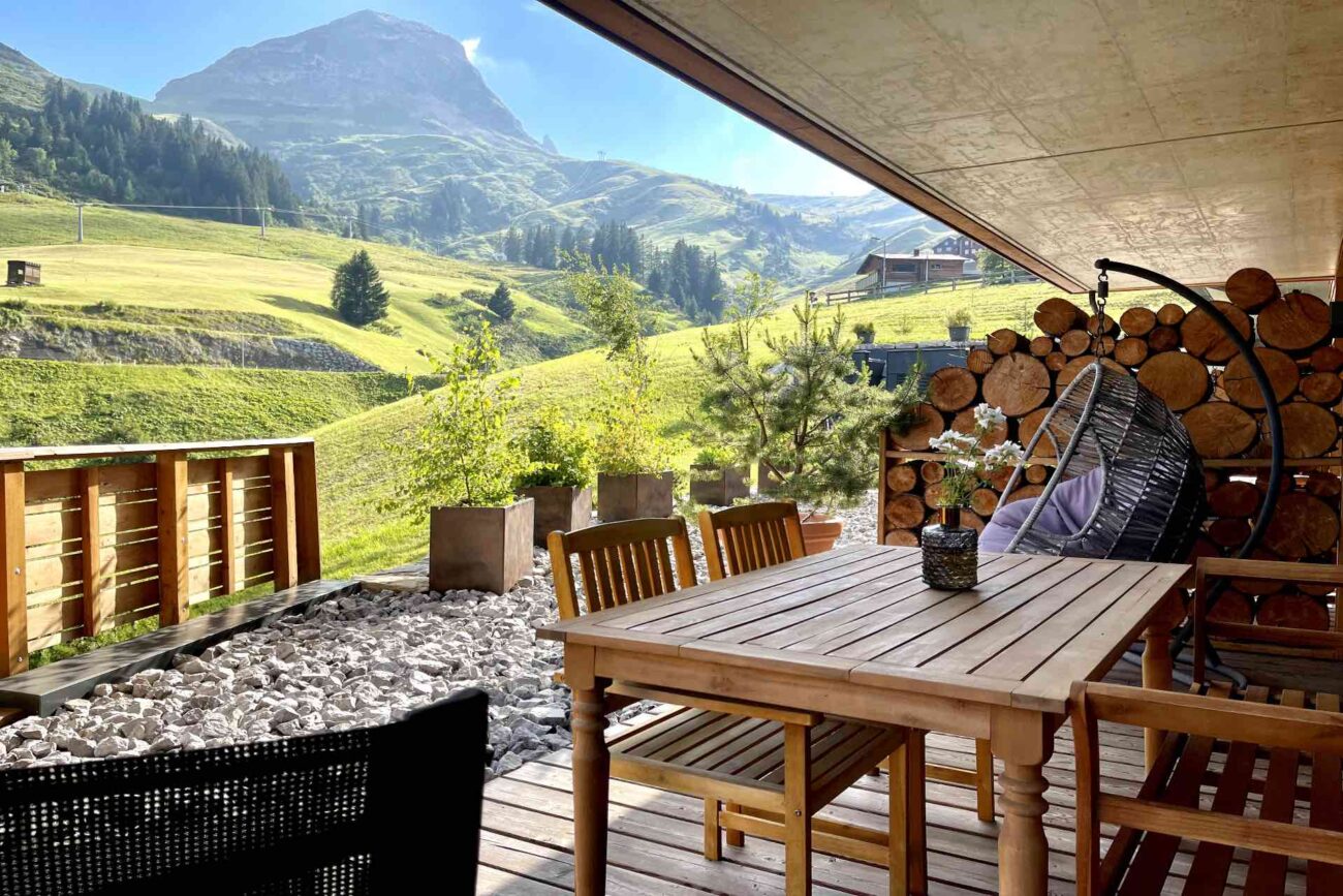 Apartment Warth – großes Apartment mit wunderschöner Terrasse und Blick in die Berge